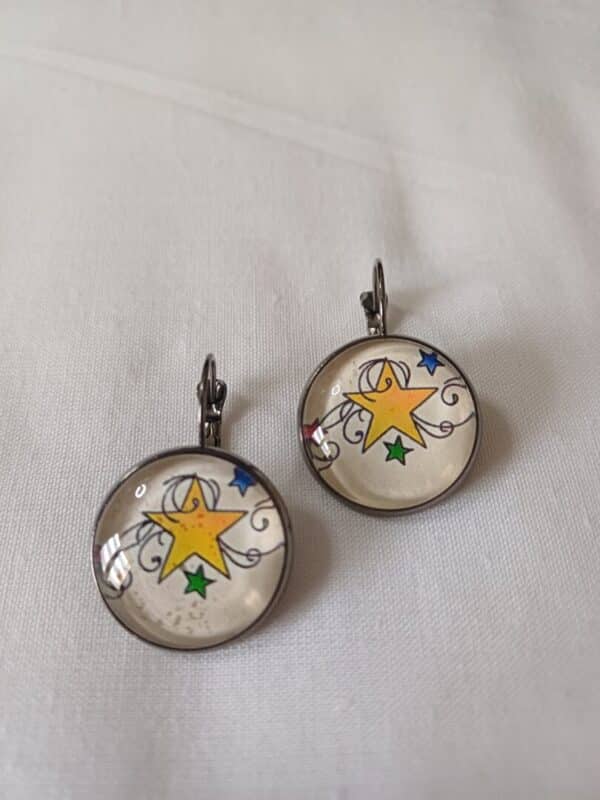 Boucles d'oreilles pendantes Collection Sailor Jerry Tattoo – Image 5