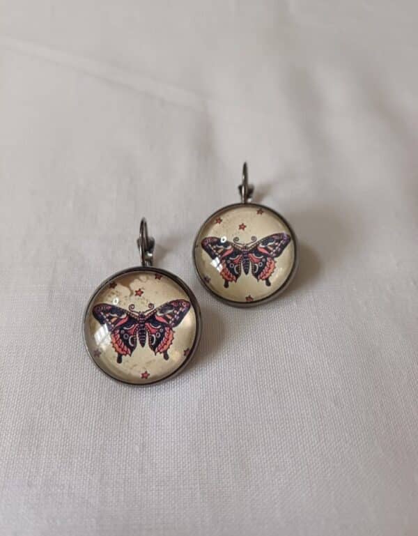 Boucles d'oreilles pendantes Collection Sailor Jerry Tattoo – Image 10