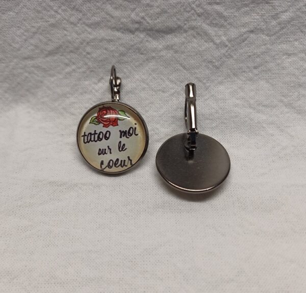 Boucles d'oreilles pendantes Collection Sailor Jerry Tattoo – Image 9